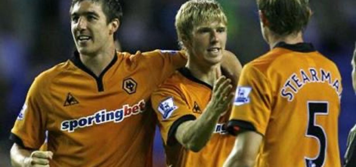 Andy Keogh scoring agaisnt Wigan in Wolves return to the Premier League